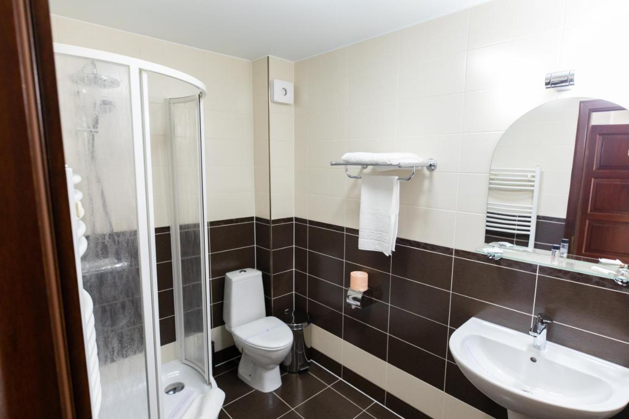 Târgu Jiu Pensiunea Casa Vera מראה חיצוני תמונה