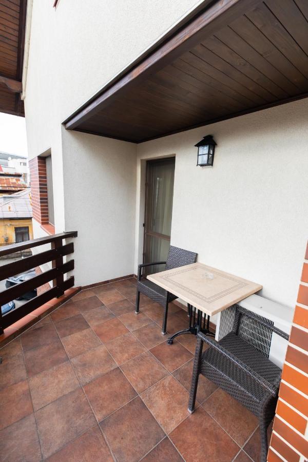 Târgu Jiu Pensiunea Casa Vera מראה חיצוני תמונה
