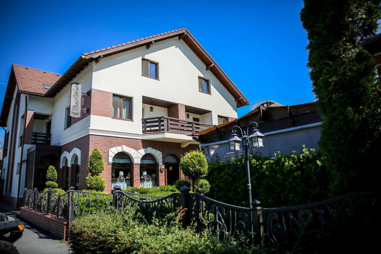 Târgu Jiu Pensiunea Casa Vera מראה חיצוני תמונה